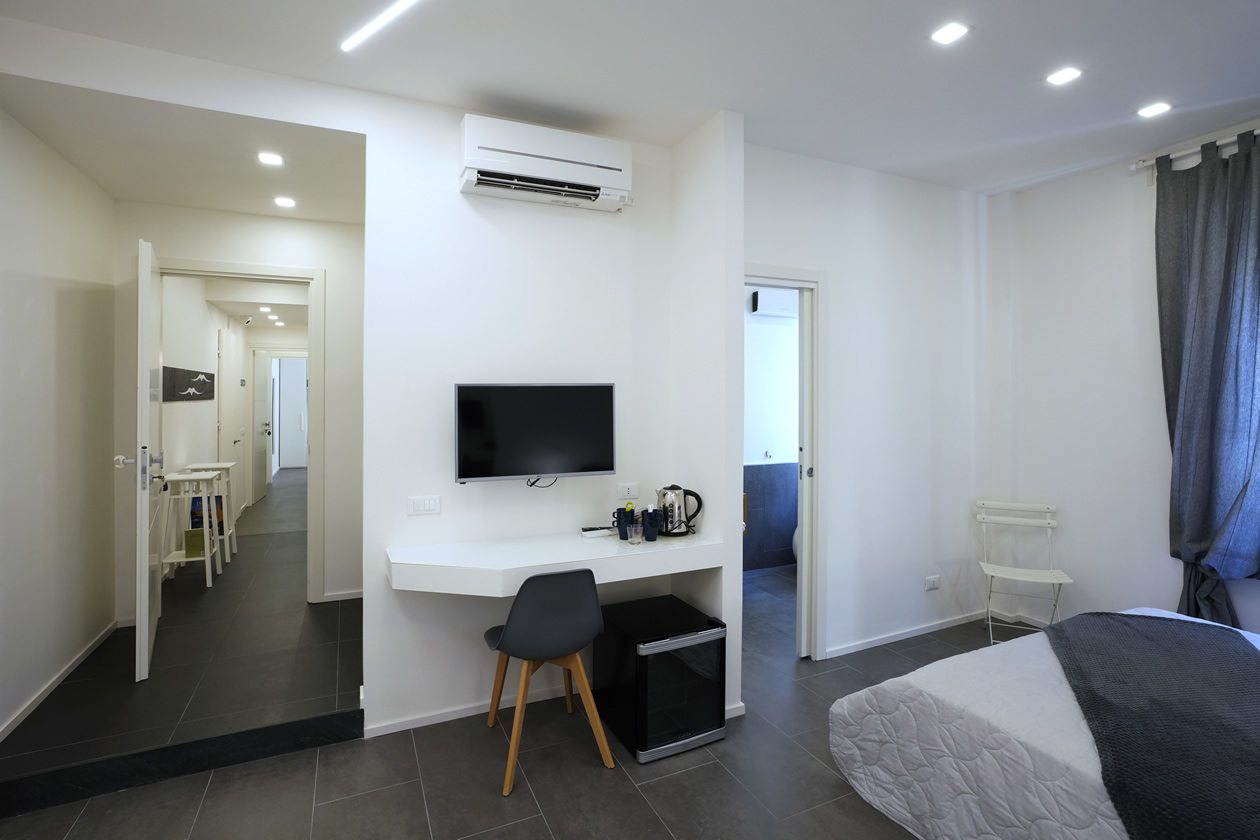 Camera H - Galleria 38